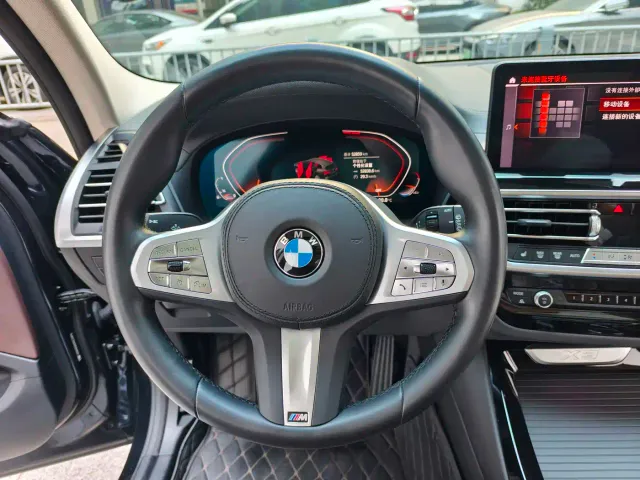 BMW X3 — Фото автомобиля 13