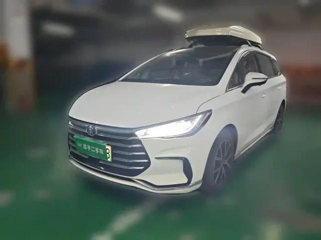 Фотография автомобиля — BYD Song MAX