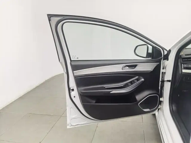 Chery Arrizo 5 PLUS — Фото автомобиля 8