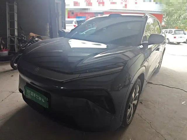 Фотография автомобиля — BYD Tang L