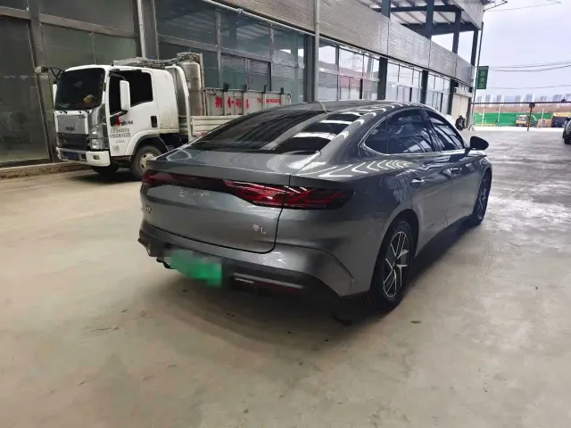 BYD Qin L — Фото автомобиля 9