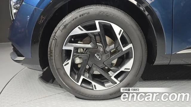 Kia Sportage Sportage 5-е поколение Бензин 1.6 турбо 2WD — Фото автомобиля 5