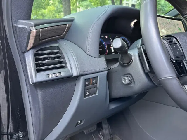 Toyota Vellfire — Фото автомобиля 9