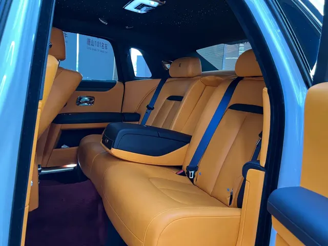 Rolls-Royce Ghost — Фото автомобиля 8