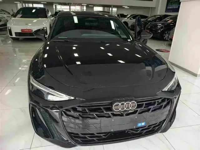 Фотография автомобиля — Audi A6L