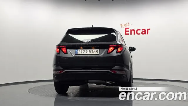 Hyundai Tucson Tucson (NX4) Дизель 2.0 2WD — Фото автомобиля 4
