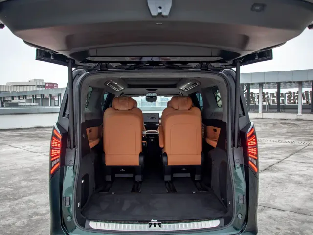 Geely Yizhen L380 — Фото автомобиля 22