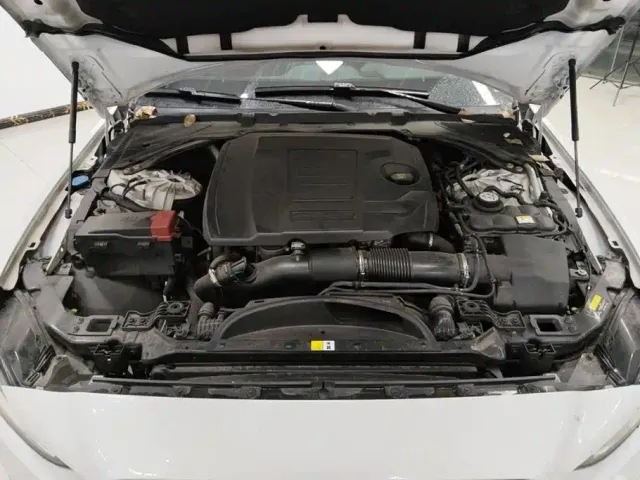Jaguar XEL — Фото автомобиля 10