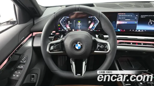 BMW 5-Series 5 серия (G60) 530i xDrive M Sport — Фото автомобиля 12