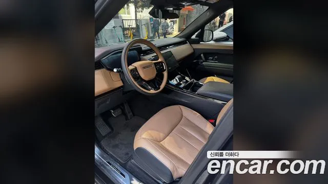 Land Rover Range Rover Sport — Фото автомобиля 6