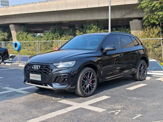 Фотография автомобиля — Audi Q5L
