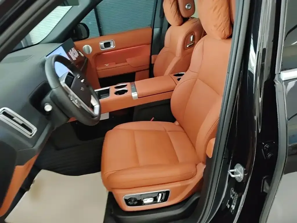 Li Auto Li Xiang L9 2022 Max — Фото автомобиля 14