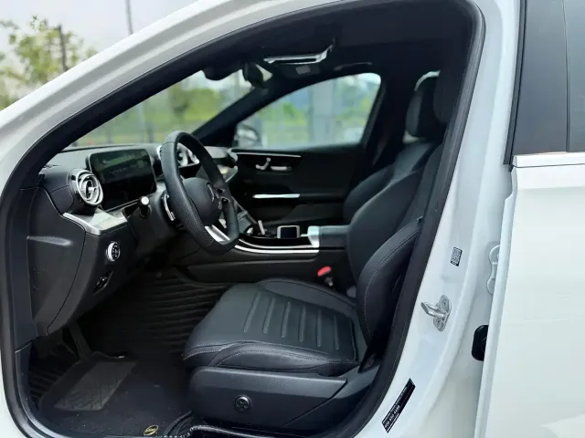 Mercedes-Benz C-Class — Фото автомобиля 19