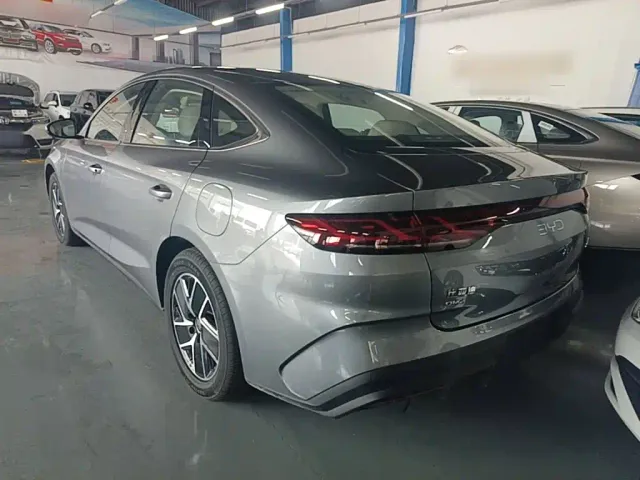 BYD Qin L — Фото автомобиля 4