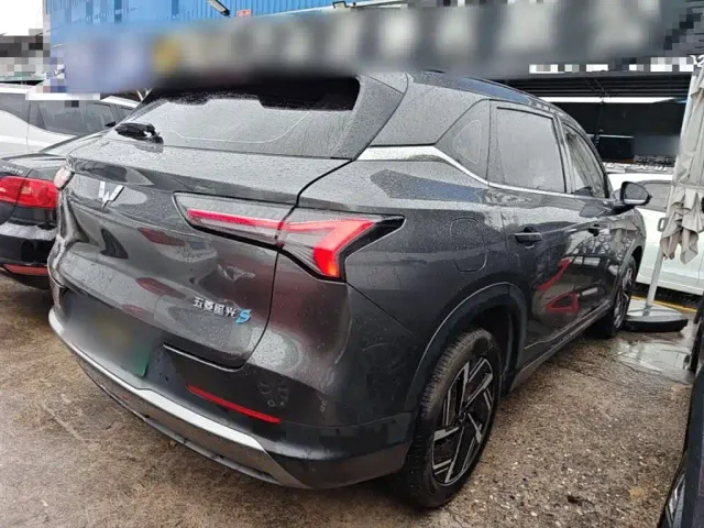 Wuling Starlight S — Фото автомобиля 6