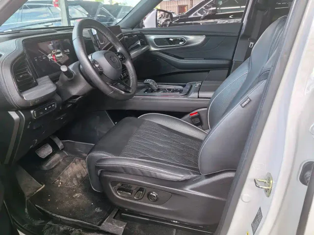 GAC Trumpchi GS8 — Фото автомобиля 5