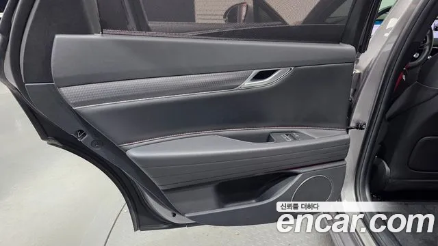 Genesis G80 Бензин 2.5 турбо 2WD — Фото автомобиля 25