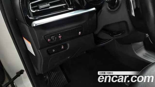 Kia Niro — Фото автомобиля 19