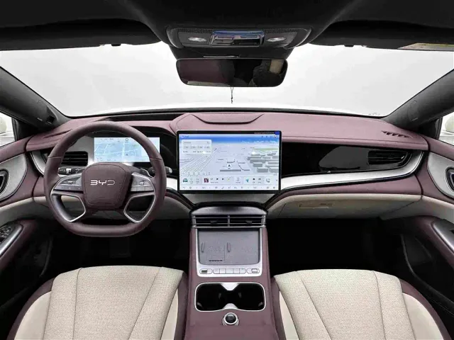 BYD Seal 07 DM-i — Фото автомобиля 16