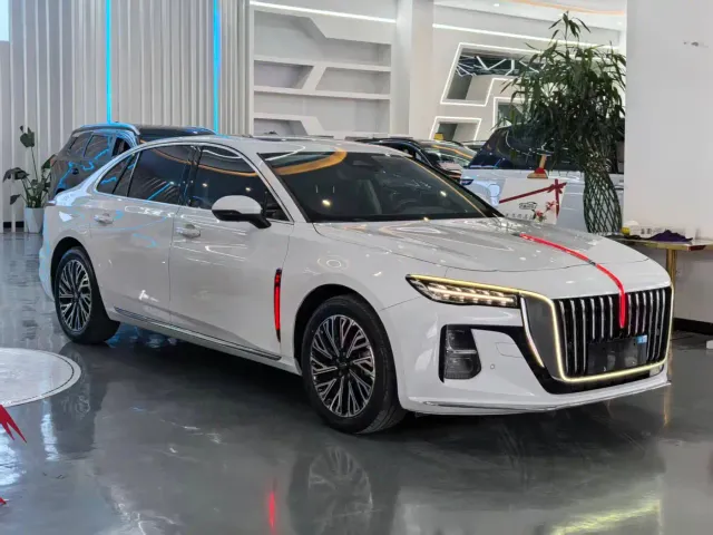 Hongqi H5 — Фото автомобиля 3