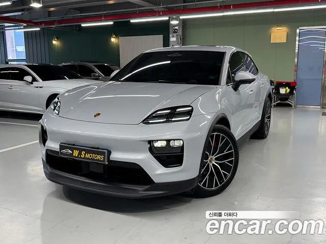Фотография автомобиля — Porsche Macan