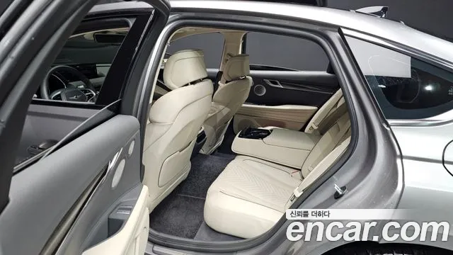 Genesis G80 RG3 — Фото автомобиля 12