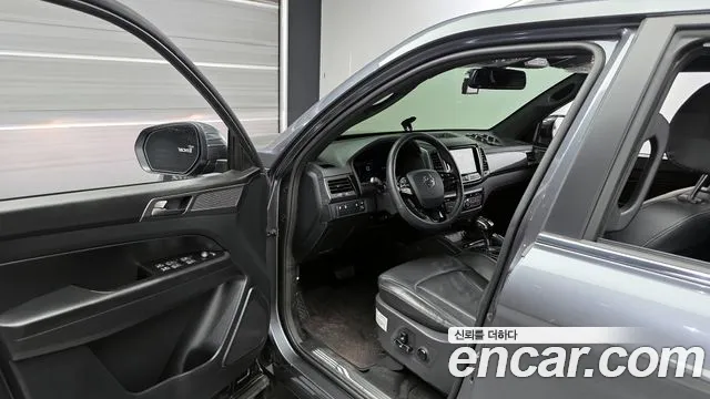 KG_Mobility_Ssangyong Rexton Новый Rexton Sport Khan Дизель 2.2 4WD — Фото автомобиля 10
