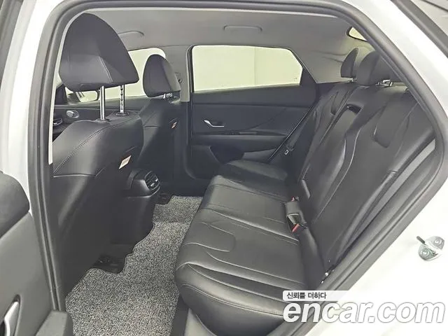 Hyundai Avante — Фото автомобиля 12
