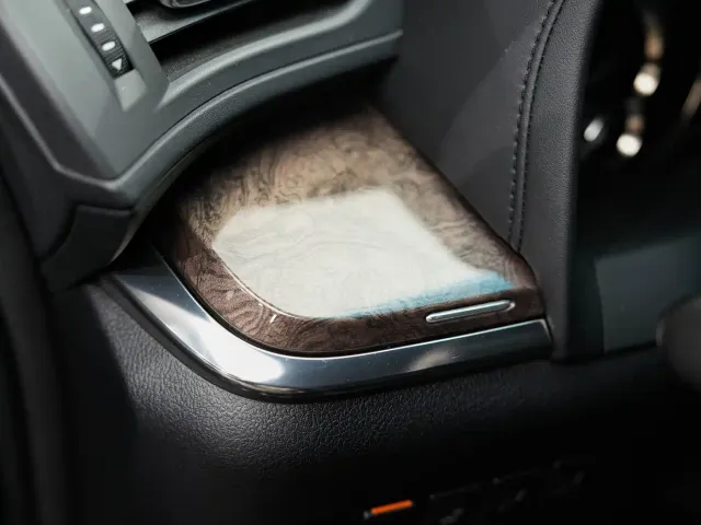 Toyota Alphard — Фото автомобиля 16