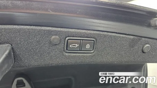 Hyundai Grandeur Grandeur (New) Hybrid — Фото автомобиля 20