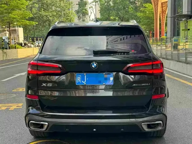 BMW X5 — Фото автомобиля 5
