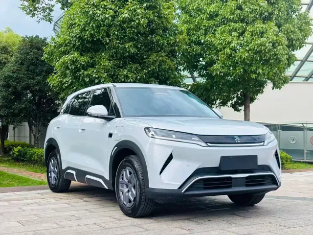 BYD Yuan UP — Фото автомобиля 3
