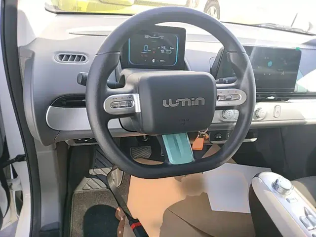 Changan Lumin — Фото автомобиля 10