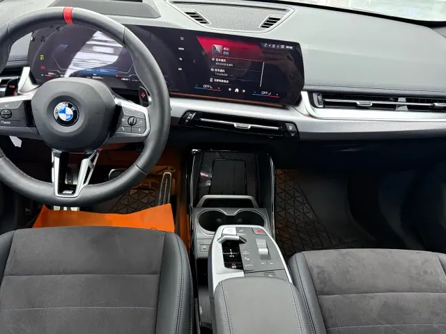 BMW X1 — Фото автомобиля 6