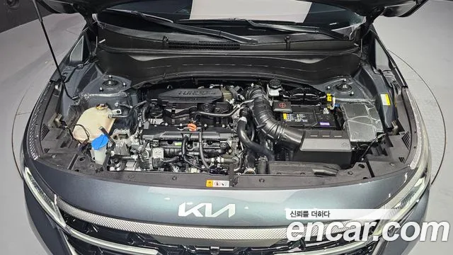 Kia Seltos Бензин 1.6 турбо 2WD — Фото автомобиля 6