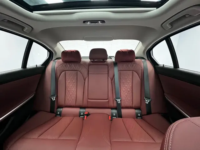 BMW 3 Series — Фото автомобиля 14