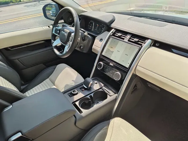 Land Rover Discovery — Фото автомобиля 29