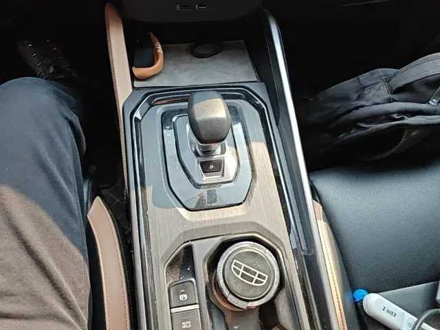Geely Haoyue PRO — Фото автомобиля 13