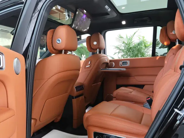 Li Auto L9 — Фото автомобиля 12