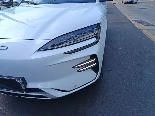BYD Song PLUS — Фото автомобиля 23