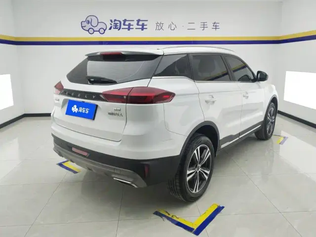 Geely Boyue — Фото автомобиля 3