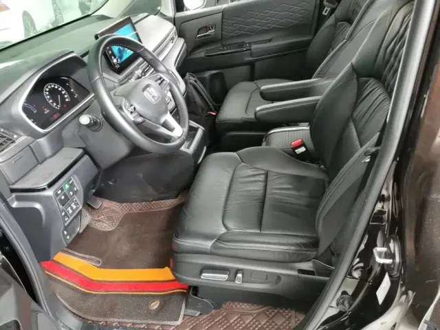 Honda Elysion — Фото автомобиля 14