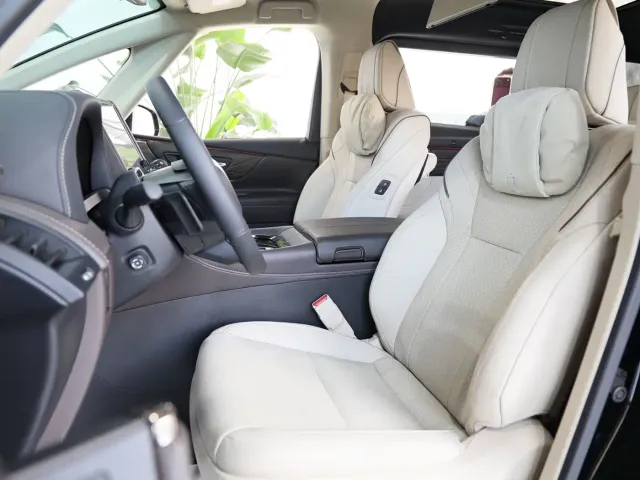 Toyota Vellfire — Фото автомобиля 8