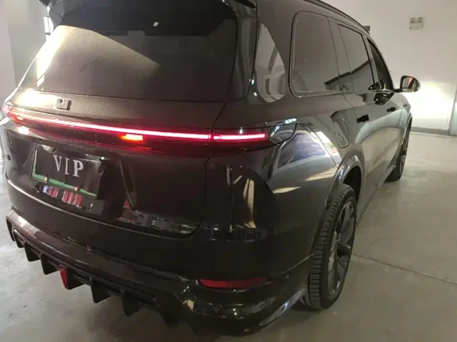 Li Auto L9 — Фото автомобиля 7