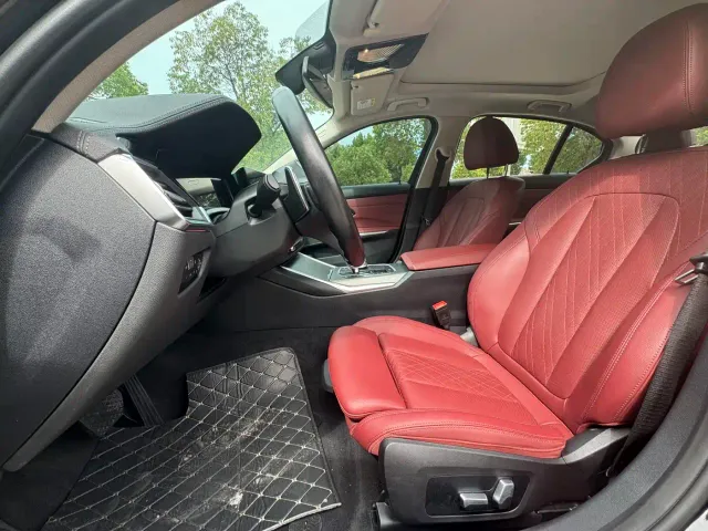 BMW 3 Series — Фото автомобиля 7