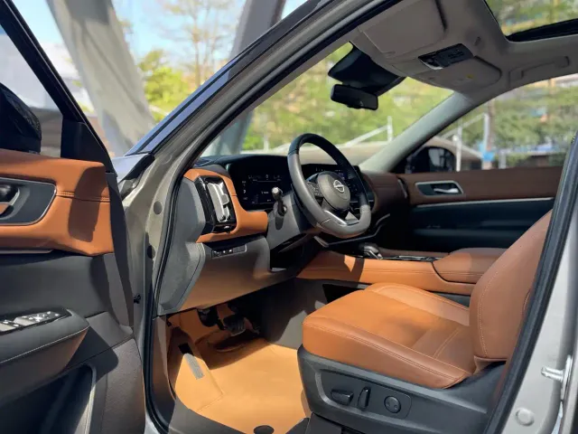 Nissan Terra — Фото автомобиля 6