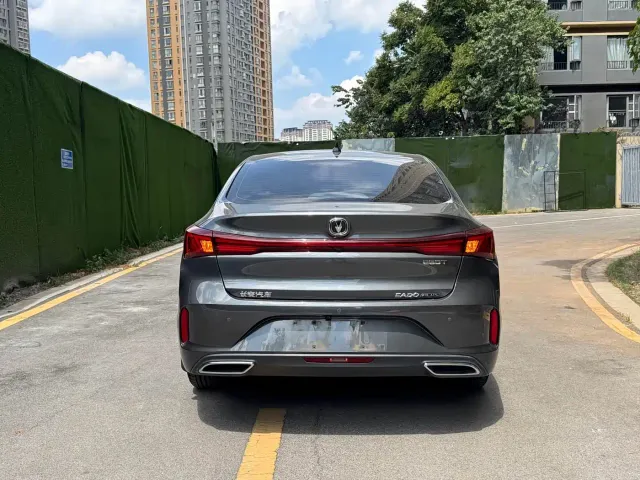 Changan Eado — Фото автомобиля 9