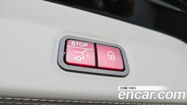 Mercedes-Benz GLS-Class — Фото автомобиля 25