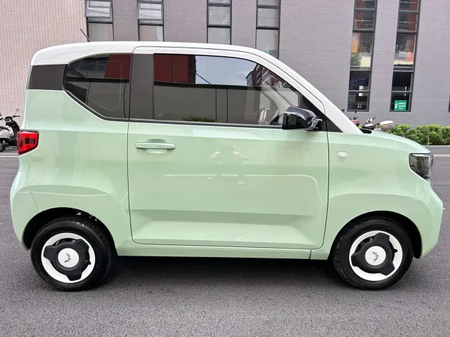 Wuling Hongguang Mini EV — Фото автомобиля 11
