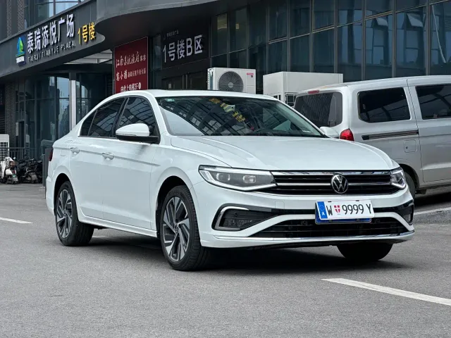 Volkswagen Bora — Фото автомобиля 3